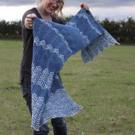 Iara knitting pattern by Renee Callahan
